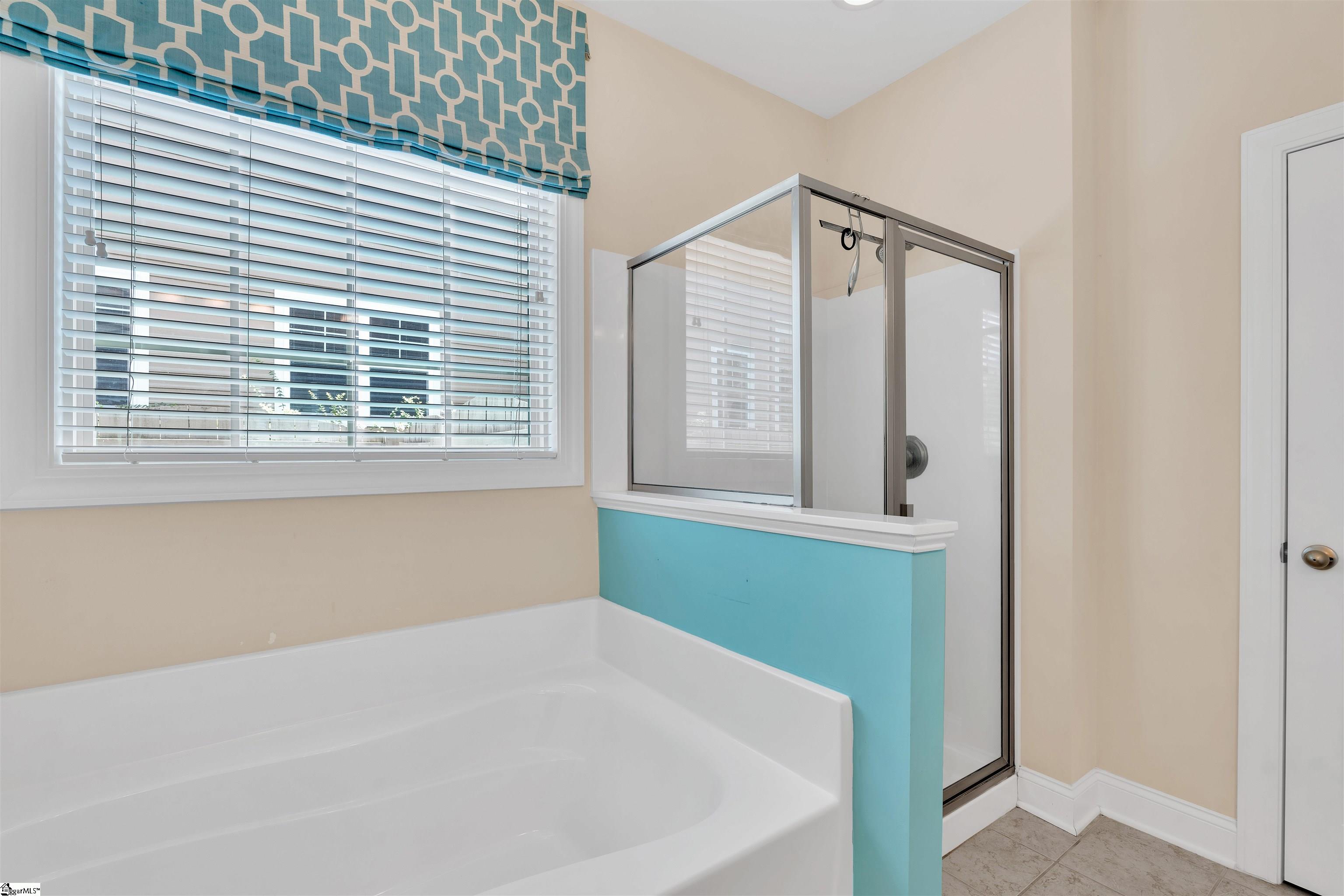 Greenville, South Carolina, 29615, United States, 5 Bedrooms Bedrooms, ,4 BathroomsBathrooms,Residential,For Sale,1827881