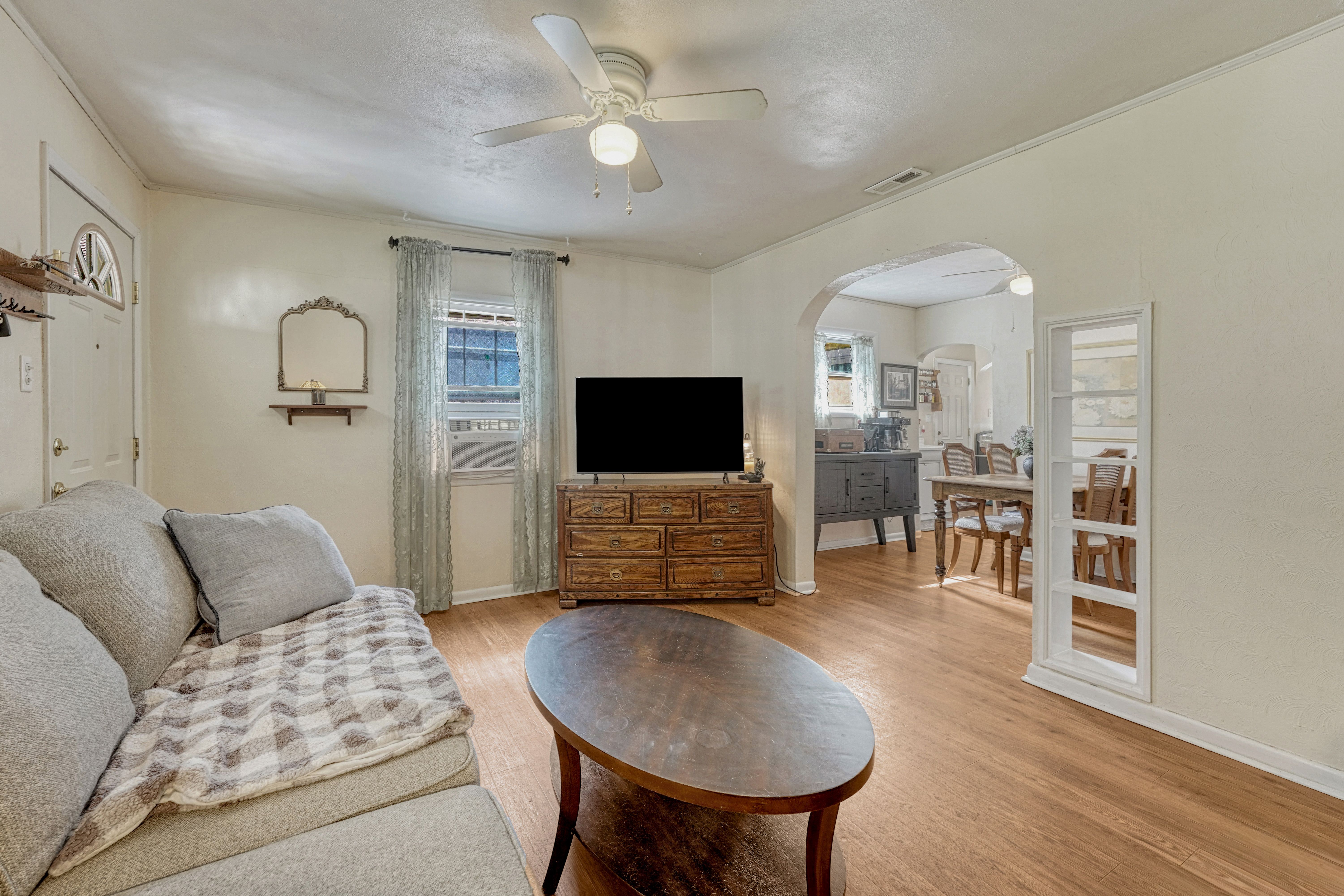  Ideally Located Ranch in the Heart of Colorado Springs’ Sought-After Westside - 物件實景