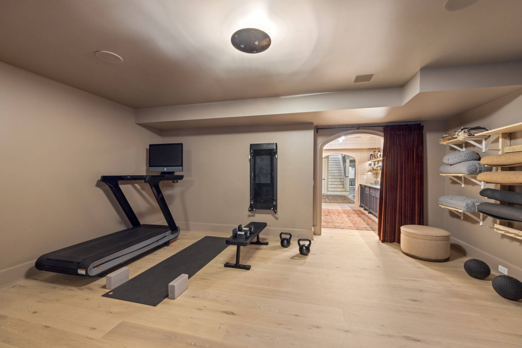  Dazzling East Hampton Compound Featured in Architectural Digest - 物件實景