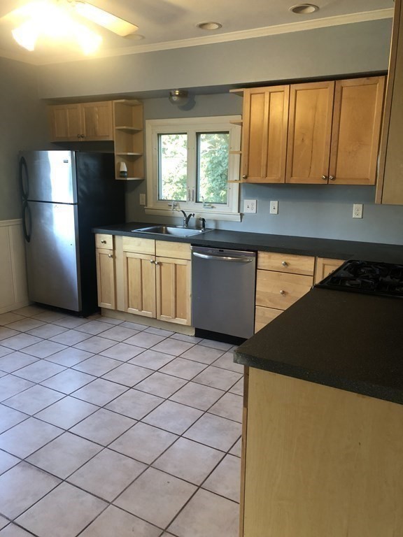 Saugus, Massachusetts, 01906, United States, 4 Bedrooms Bedrooms, ,3 BathroomsBathrooms,Residential,For Sale,1930516