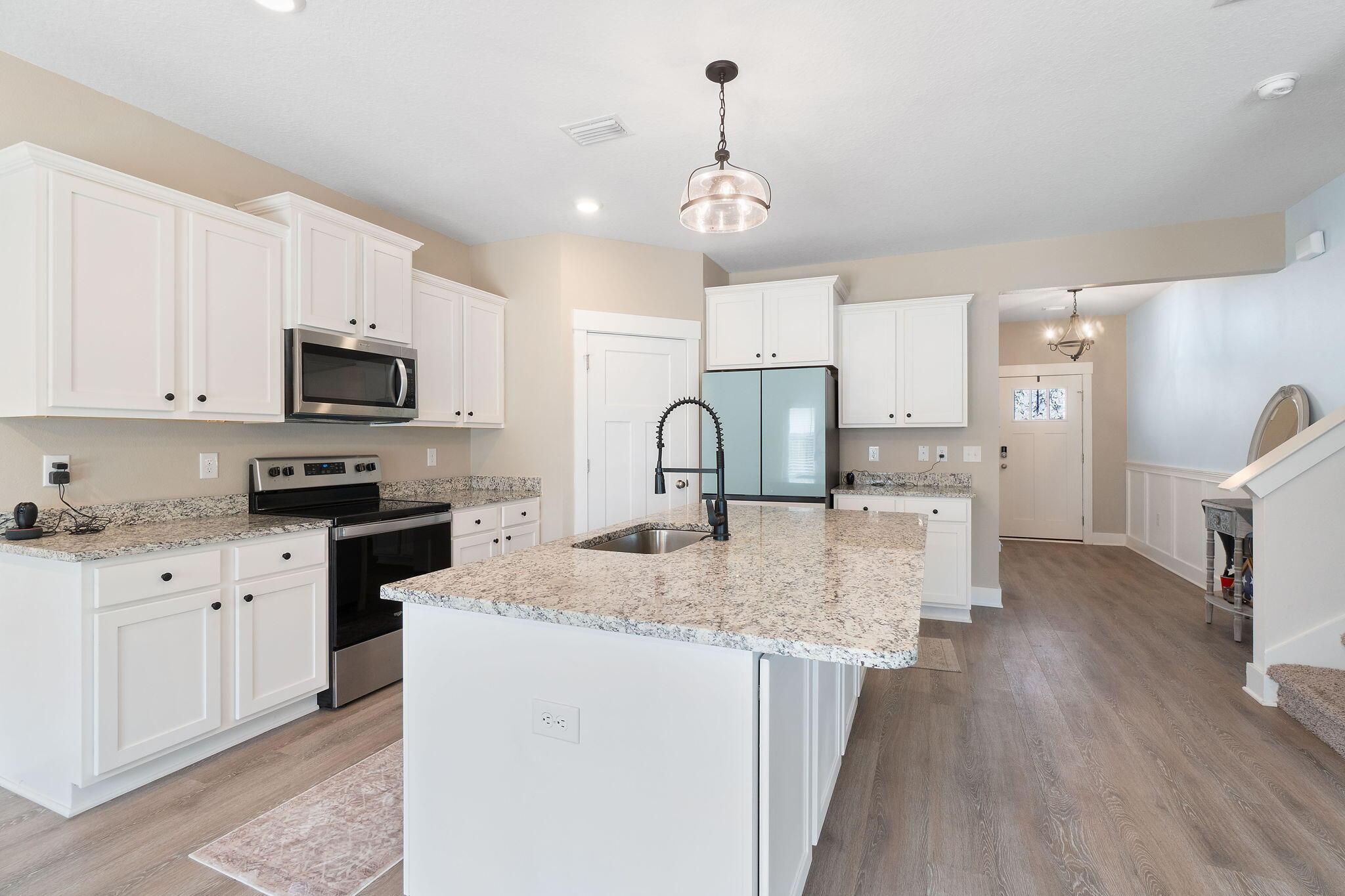 Gulf Breeze, Florida, 32563, United States, 5 Bedrooms Bedrooms, ,3 BathroomsBathrooms,Residential,For Sale,1934954