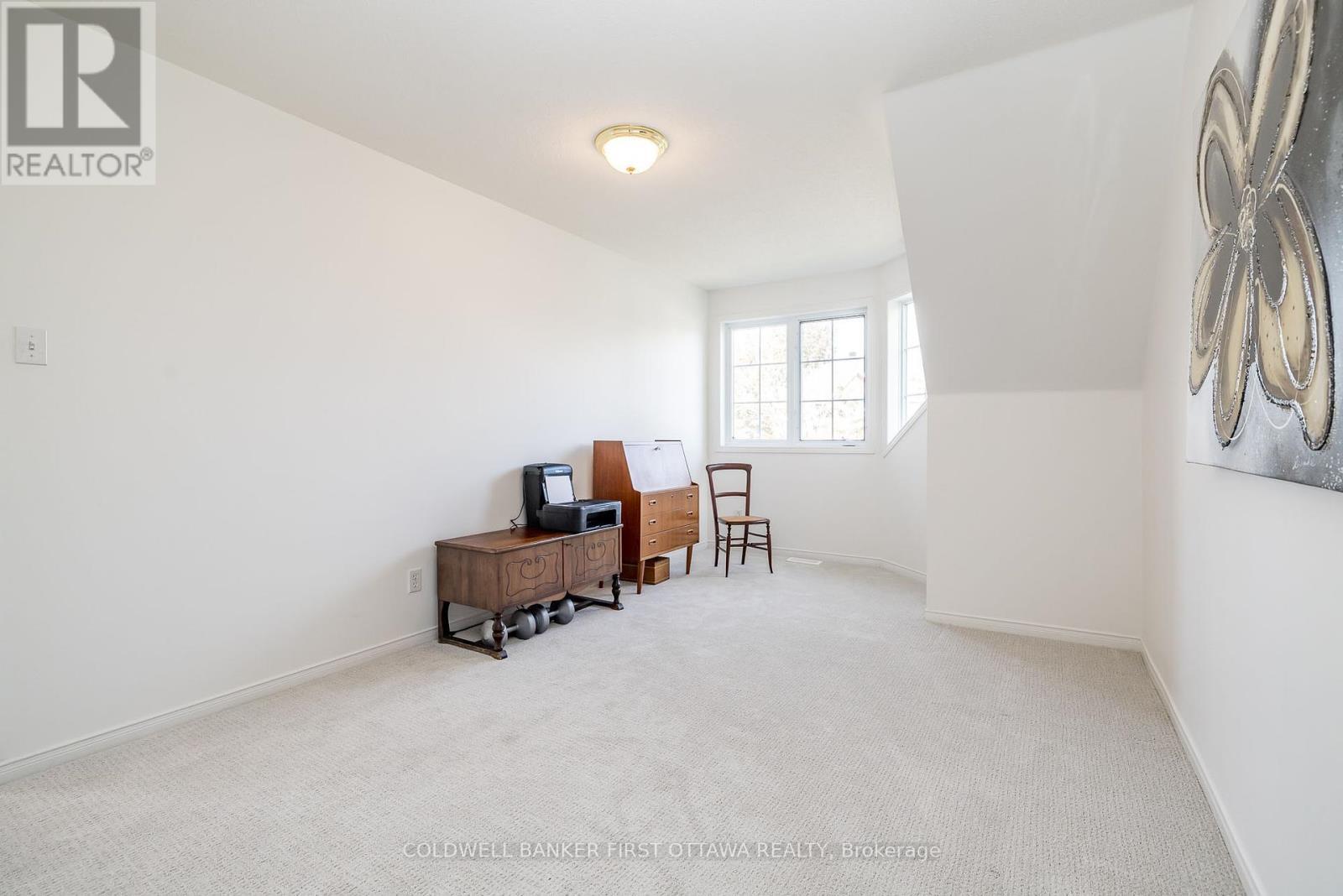 OTTAWA, Ontario, K2G 6N5, CA, 3 Bedrooms Bedrooms, ,2 BathroomsBathrooms,Residential,For Sale,1950028