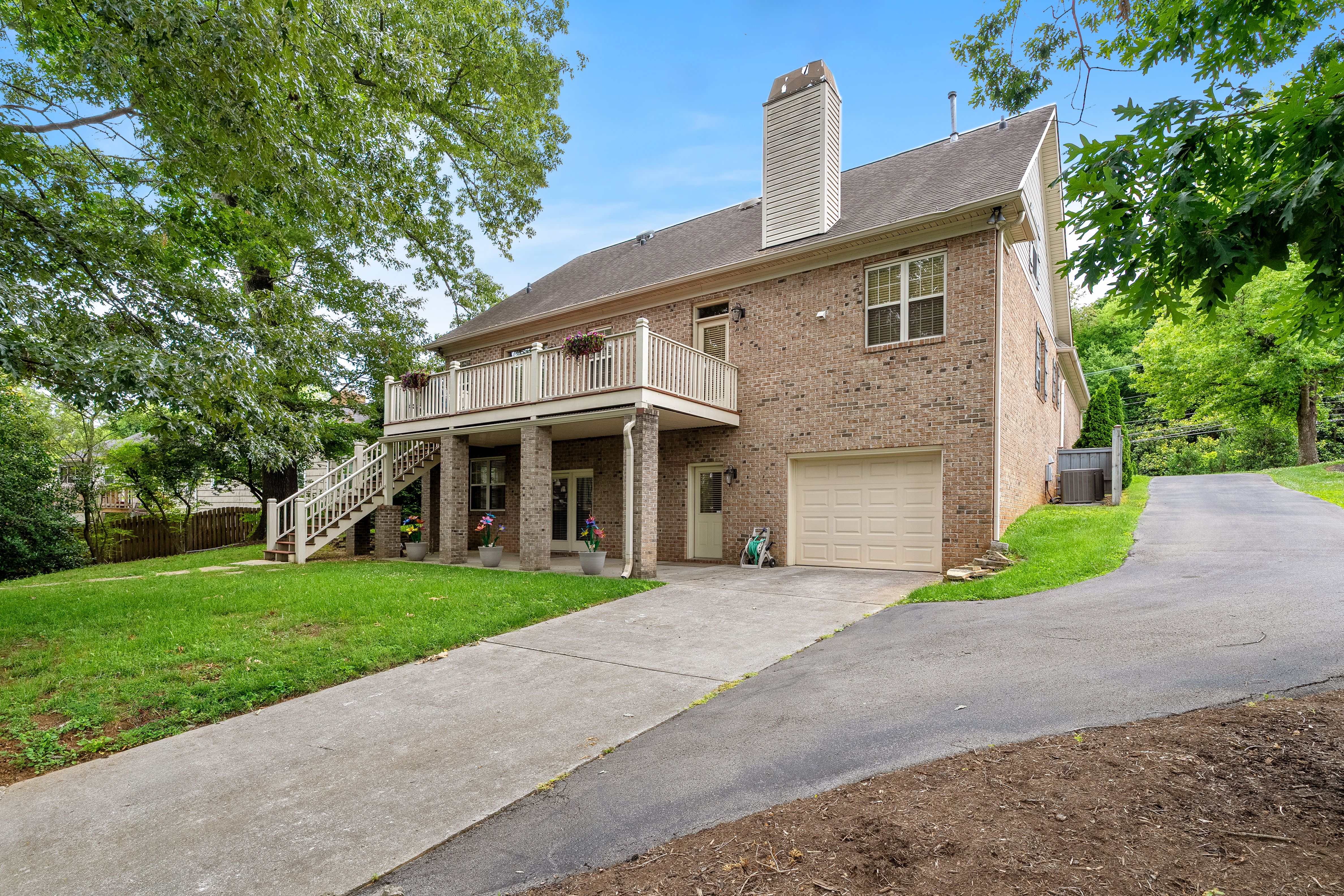  4713 Lyons View Pike, Knoxville, TN 37919 - 物件實景