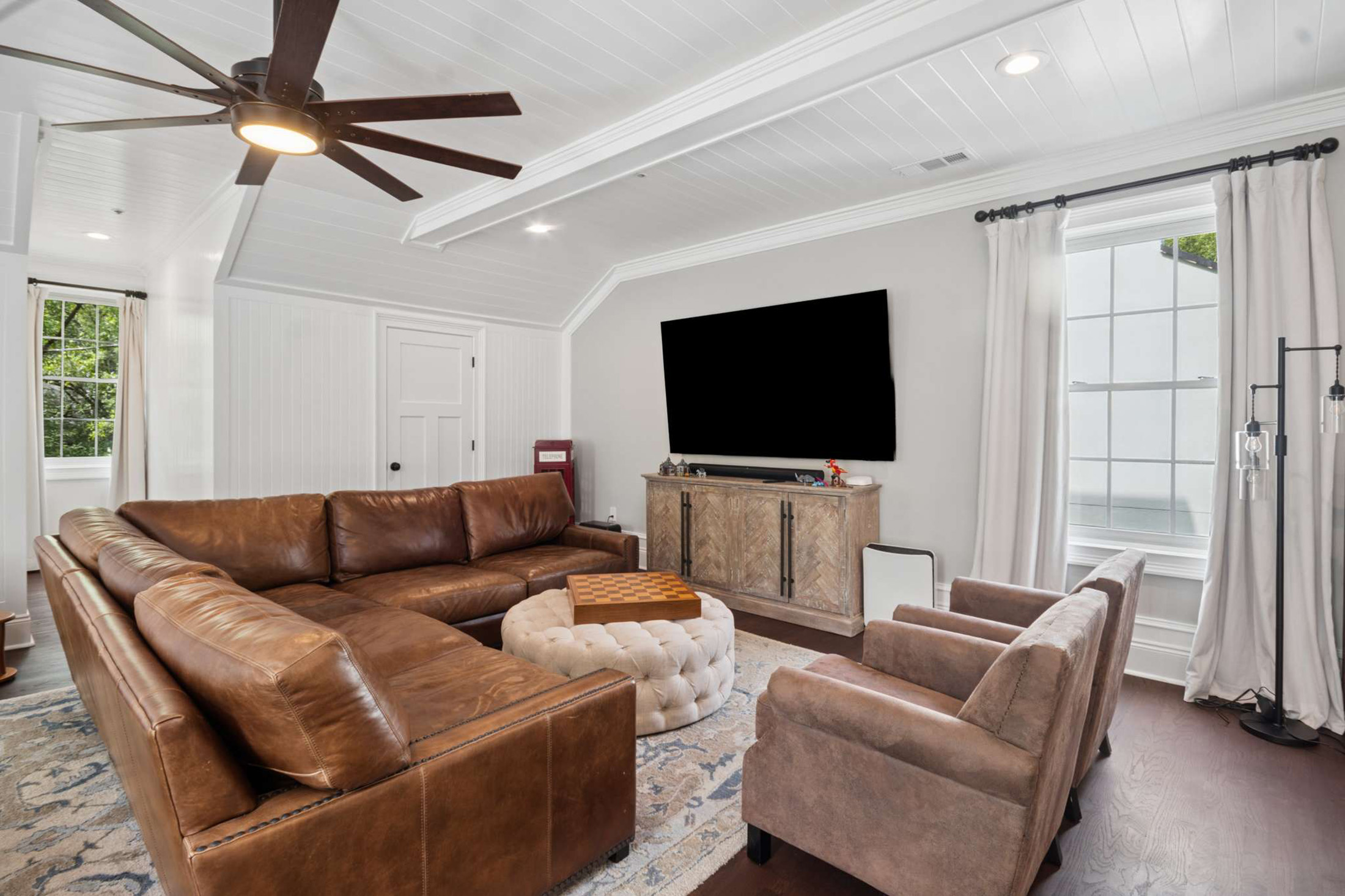  Exceptional Southern Elegance in Peachtree City