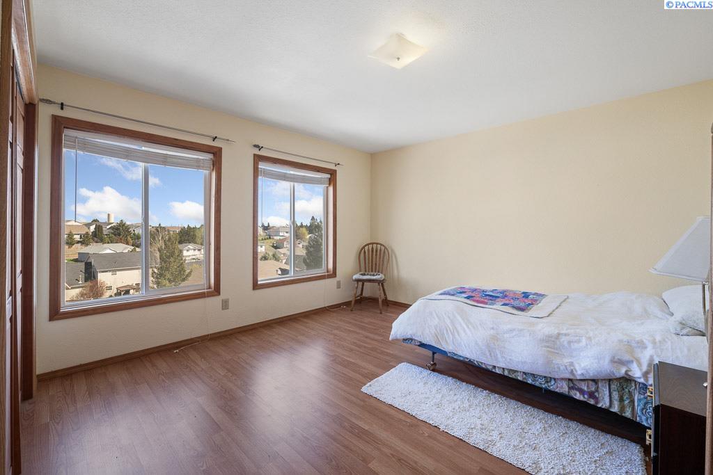 Pullman, Washington, 99163, United States, 4 Bedrooms Bedrooms, ,3 BathroomsBathrooms,Residential,For Sale,1777658