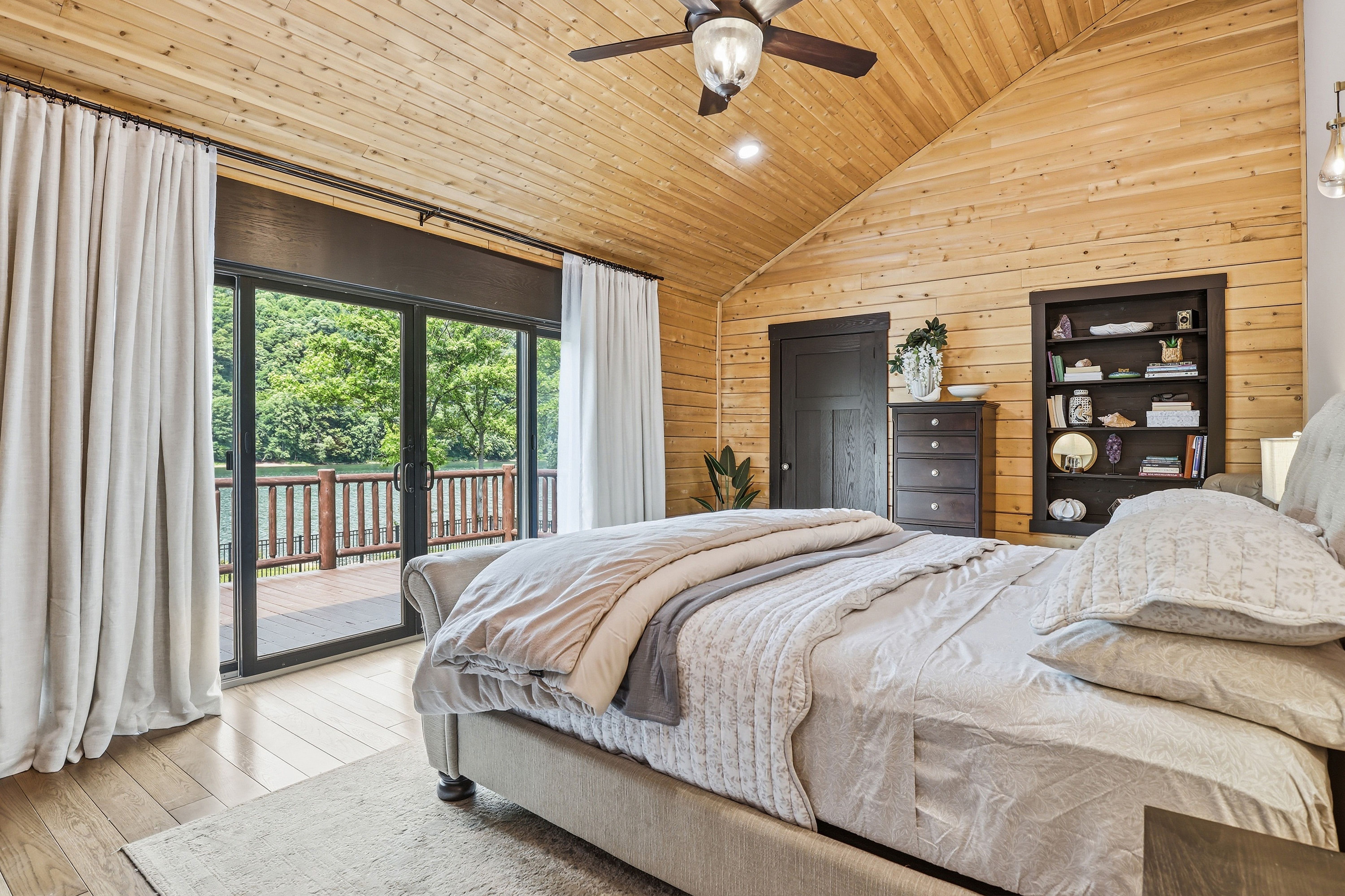  1050 Wattersonville Road, Allegheny Riverfront - 物件實景