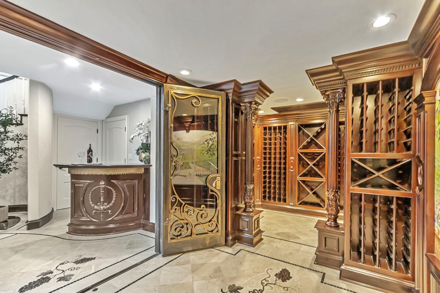 Los Gatos, California, 95032, United States, 8 Bedrooms Bedrooms, ,11 BathroomsBathrooms,Residential,For Sale,1855941