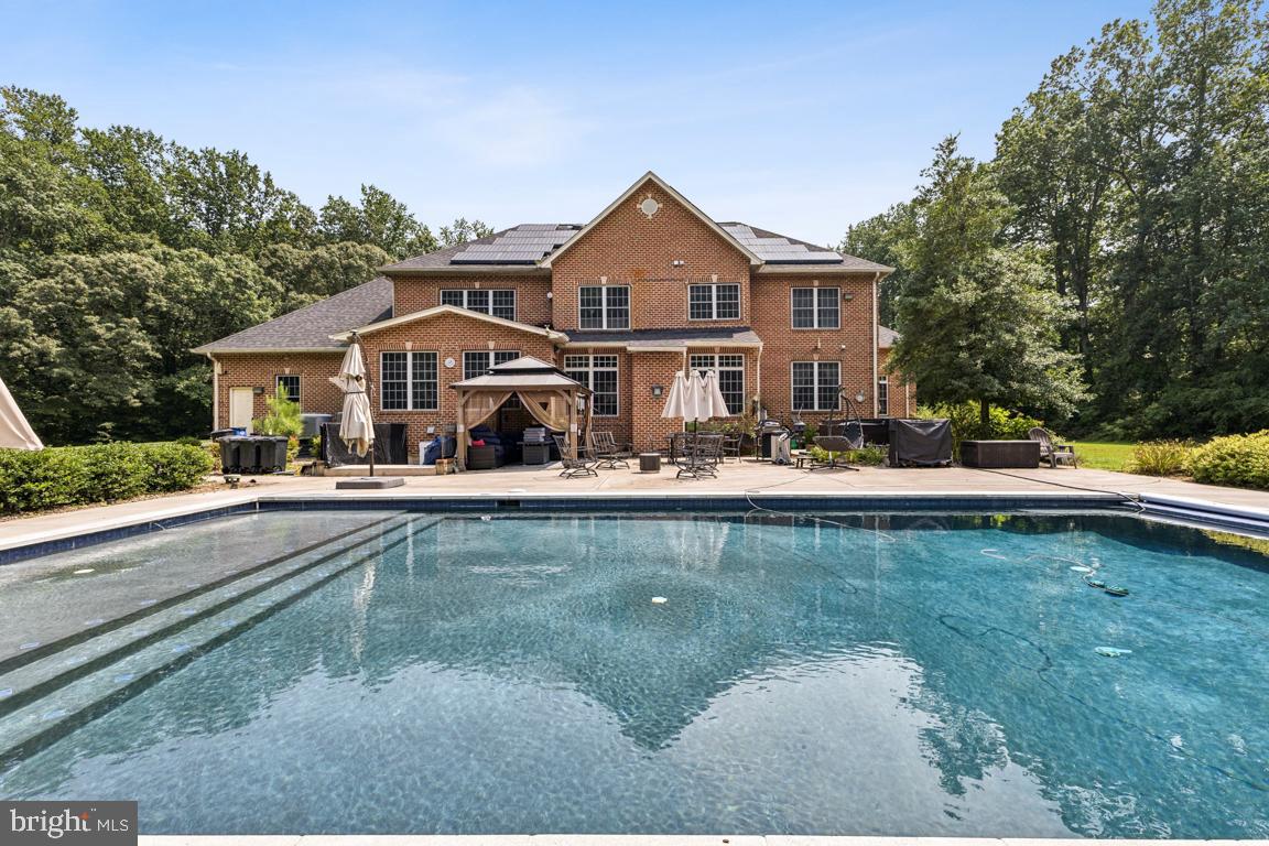 Huntingtown, Maryland, 20639, United States, 6 Bedrooms Bedrooms, ,6 BathroomsBathrooms,Residential,For Sale,1914130