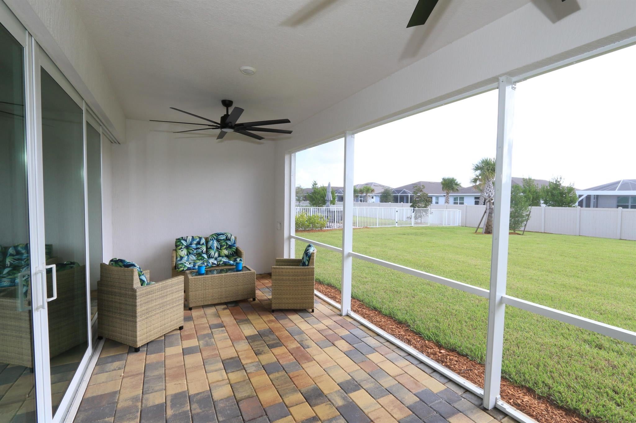 Port St Lucie, Florida, 34987, United States, 2 Bedrooms Bedrooms, ,3 BathroomsBathrooms,Residential,For Sale,1975930