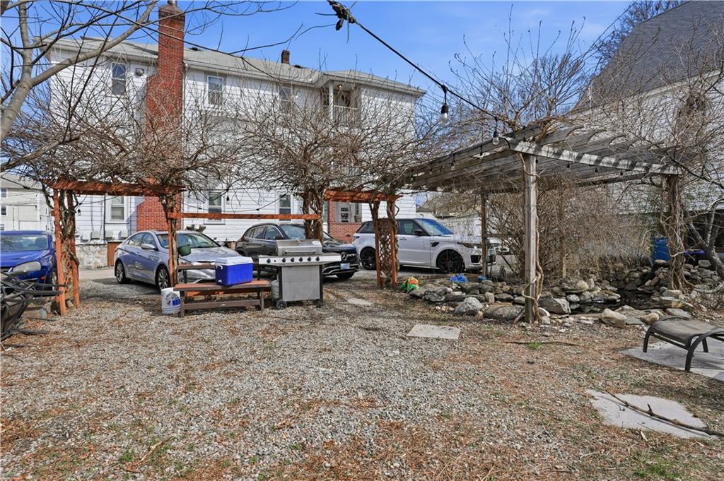 Woonsocket, Rhode Island, 02895, United States, 11 Bedrooms Bedrooms, ,5 BathroomsBathrooms,Residential,For Sale,2034207