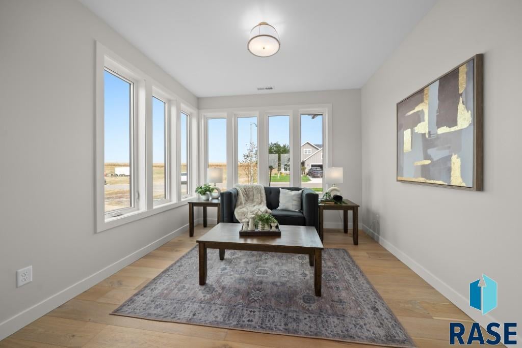 Sioux Falls, South Dakota, 57110, United States, 2 Bedrooms Bedrooms, ,2 BathroomsBathrooms,Residential,For Sale,2005980