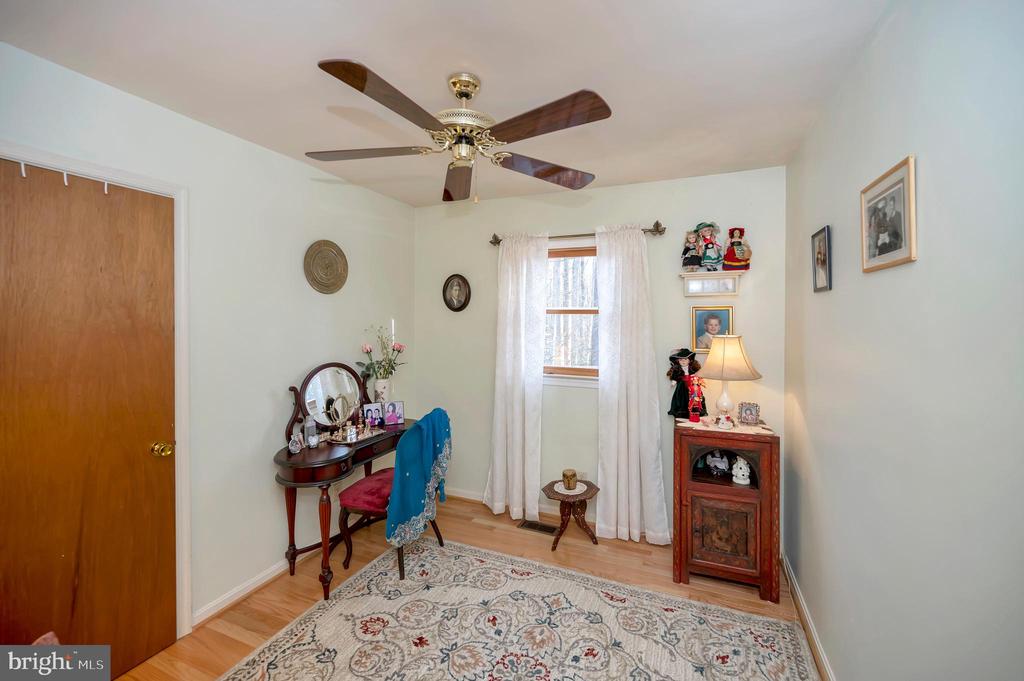 Fredericksburg, Virginia, 22406, United States, 5 Bedrooms Bedrooms, ,3 BathroomsBathrooms,Residential,For Sale,1977445