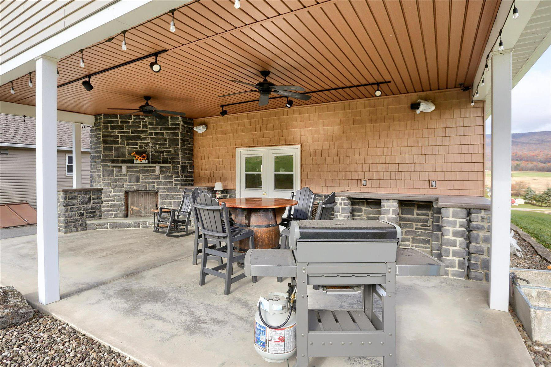 Richfield, Pennsylvania, 17086, United States, 3 Bedrooms Bedrooms, ,3 BathroomsBathrooms,Residential,For Sale,1993860