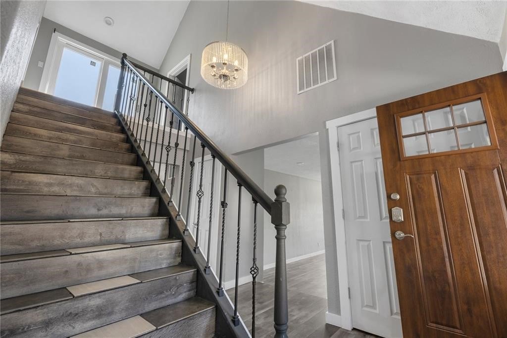 Harrison, Arkansas, 72601, United States, 4 Bedrooms Bedrooms, ,4 BathroomsBathrooms,Residential,For Sale,1993048