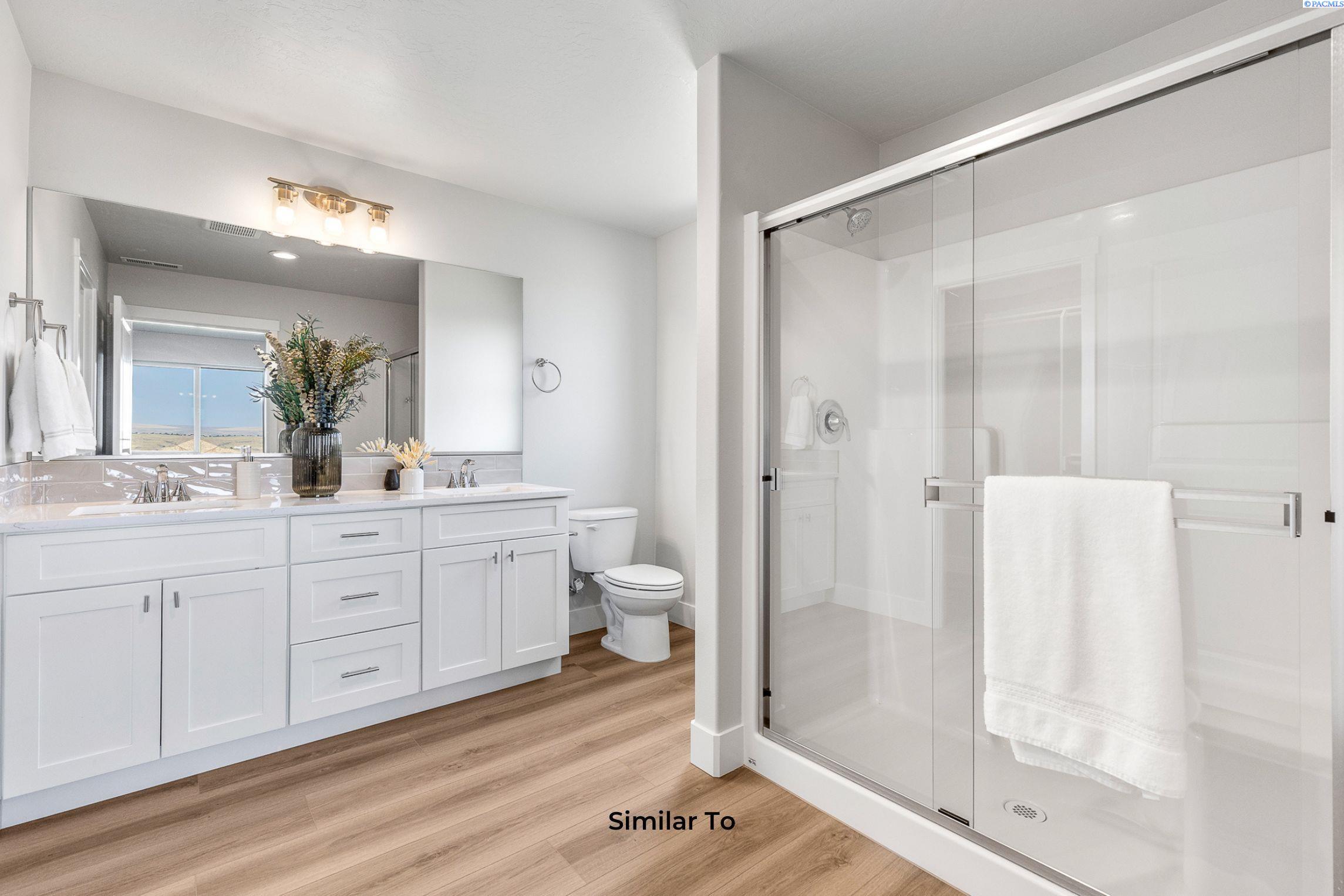 Kennewick, Washington, 99338, United States, 4 Bedrooms Bedrooms, ,1 BathroomBathrooms,Residential,For Sale,1957930