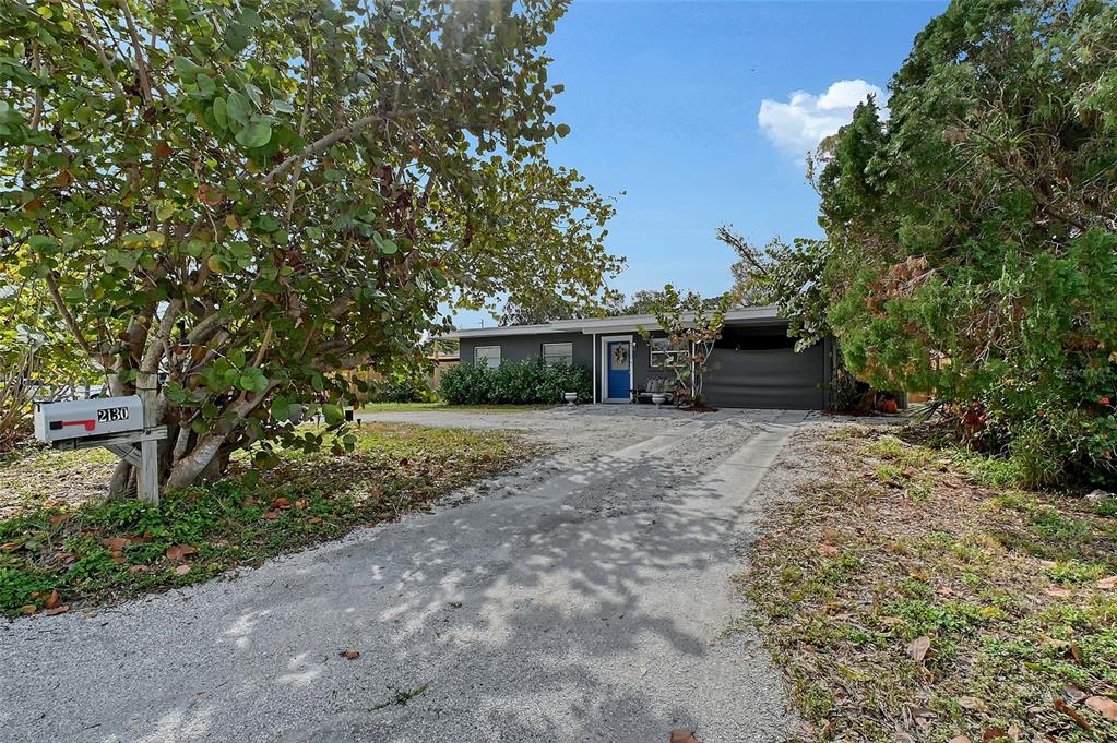 Sarasota, Florida, 34239, United States, 4 Bedrooms Bedrooms, ,2 BathroomsBathrooms,Residential,For Sale,1942091