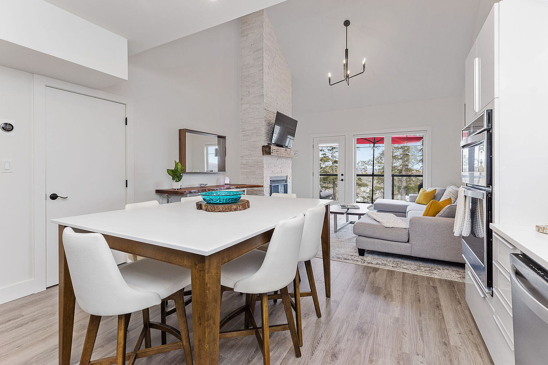  Tree Tops Lane - 物件實景