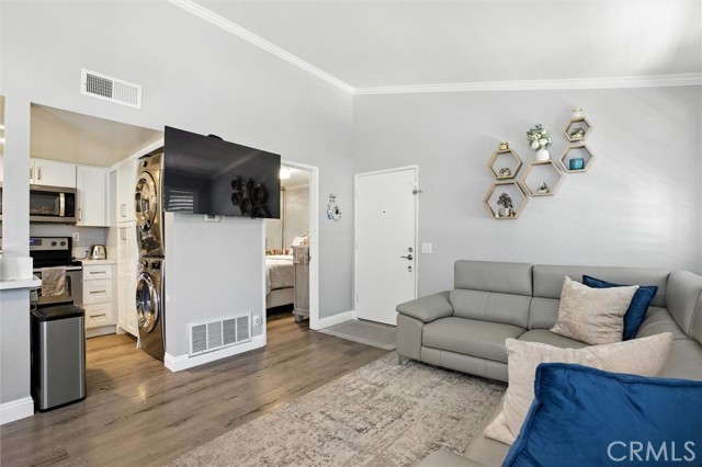 Mission Viejo, California, 92691, United States, 2 Bedrooms Bedrooms, ,2 BathroomsBathrooms,Residential,For Sale,1931468