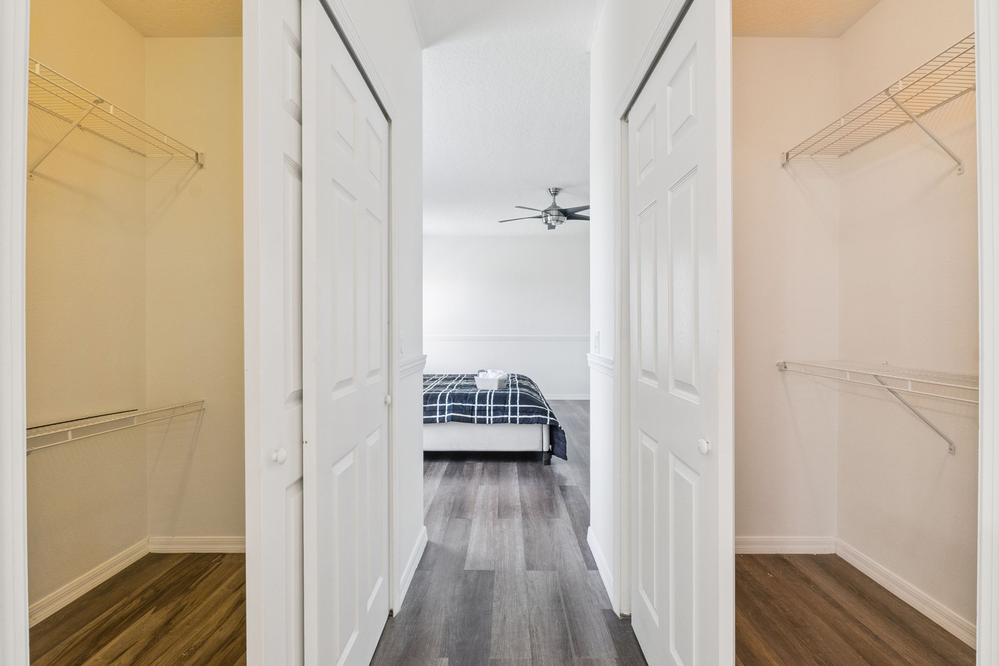 Orlando, Florida, 32825, United States, 5 Bedrooms Bedrooms, ,4 BathroomsBathrooms,Residential,For Sale,1980757