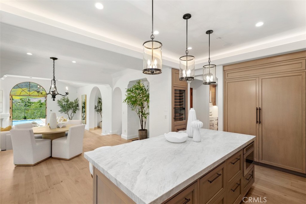Irvine, California, 92603, United States, 5 Bedrooms Bedrooms, ,7 BathroomsBathrooms,Residential,For Sale,1906095