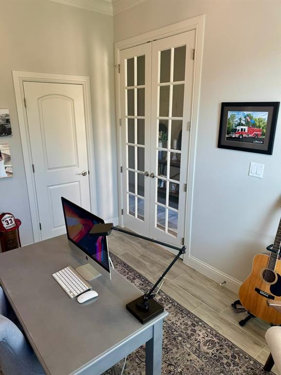 Granbury, Texas, 76049, United States, 4 Bedrooms Bedrooms, ,2 BathroomsBathrooms,Residential,For Sale,1983428