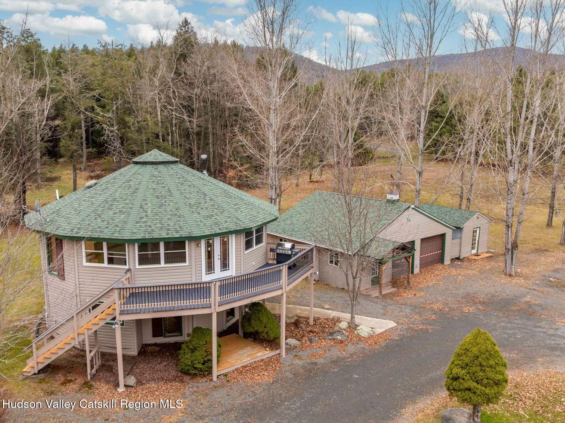 Windham, New York, 12496, United States, 3 Bedrooms Bedrooms, ,3 BathroomsBathrooms,Residential,For Sale,2003340