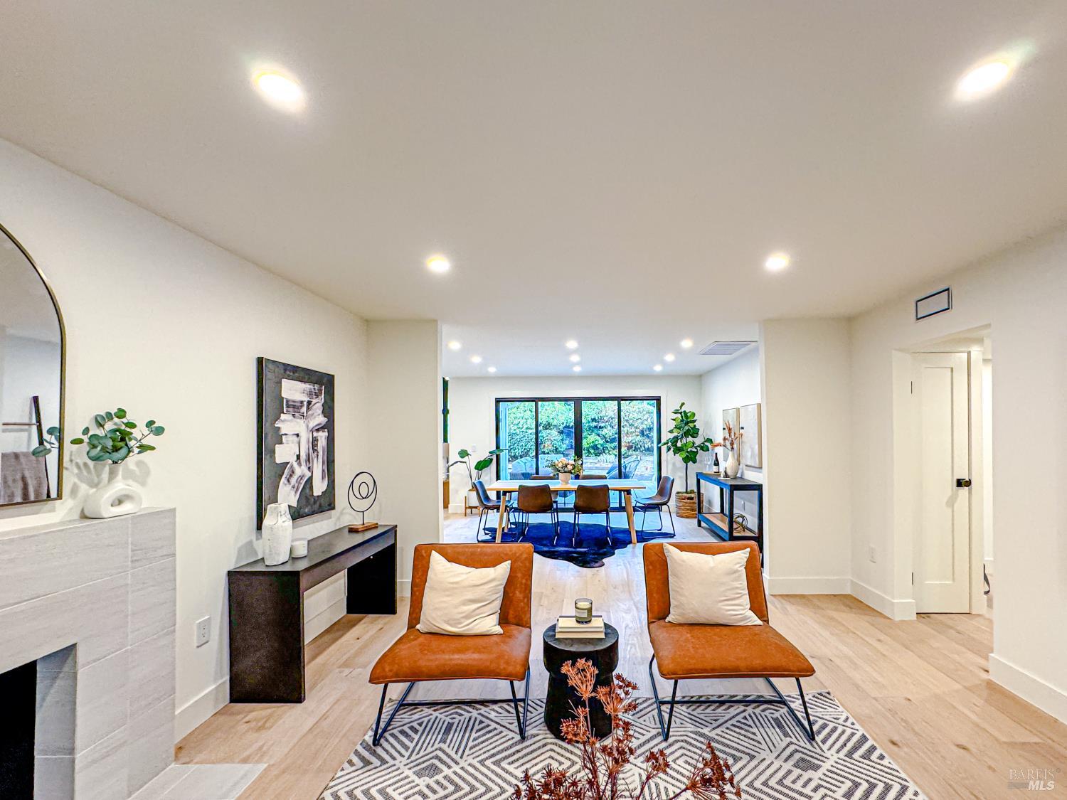 San Rafael, California, 94903, United States, 4 Bedrooms Bedrooms, ,3 BathroomsBathrooms,Residential,For Sale,1992901