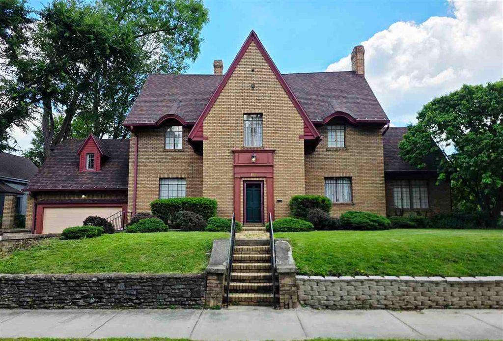 21st St, Richmond, IN 47374