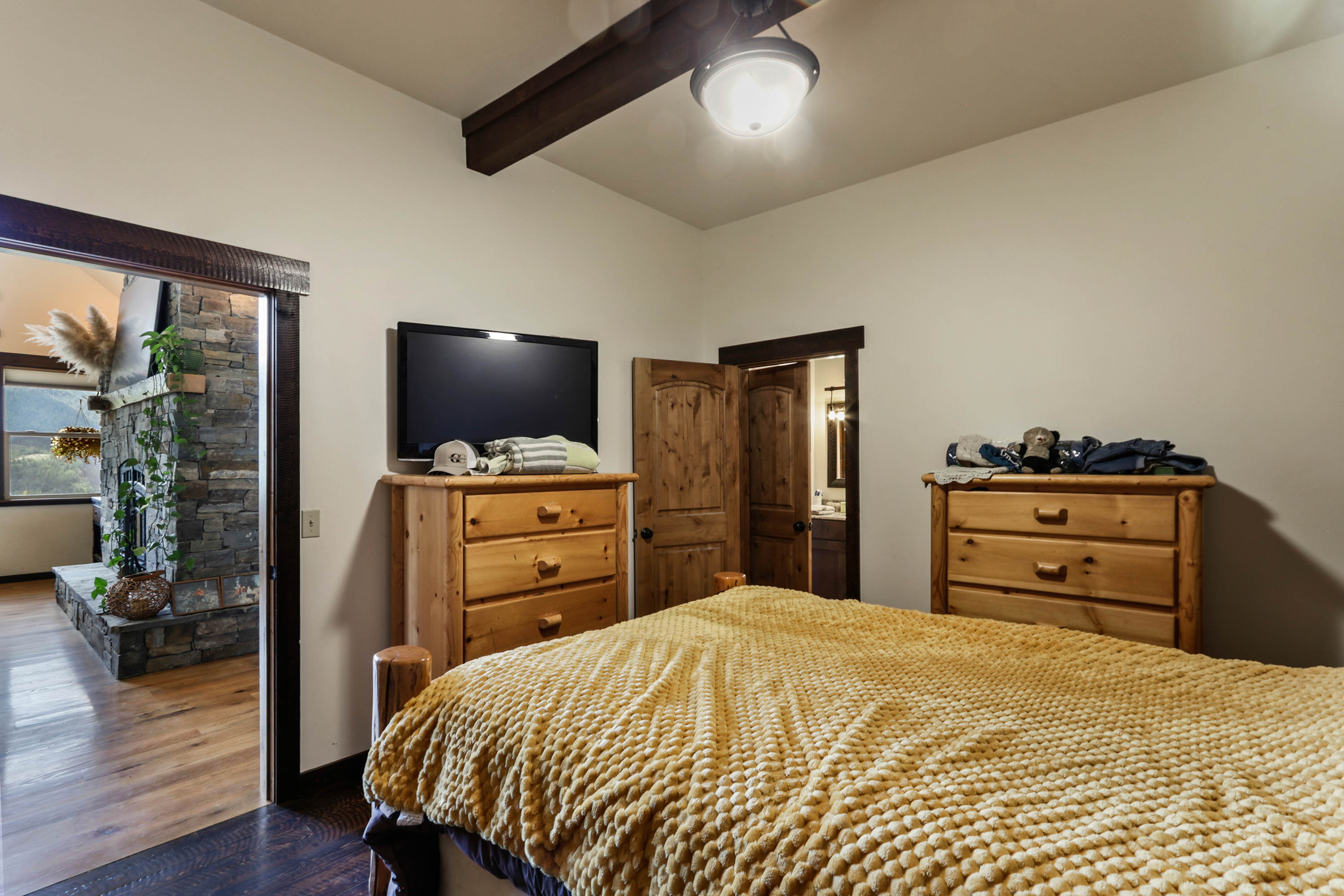 Clark Fork, Idaho, 83811, United States, 3 Bedrooms Bedrooms, ,2 BathroomsBathrooms,Residential,For Sale,1975167