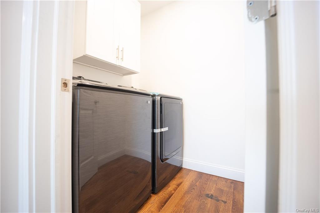 New Rochelle, New York, 10804, United States, 5 Bedrooms Bedrooms, ,5 BathroomsBathrooms,Residential,For Sale,1983034