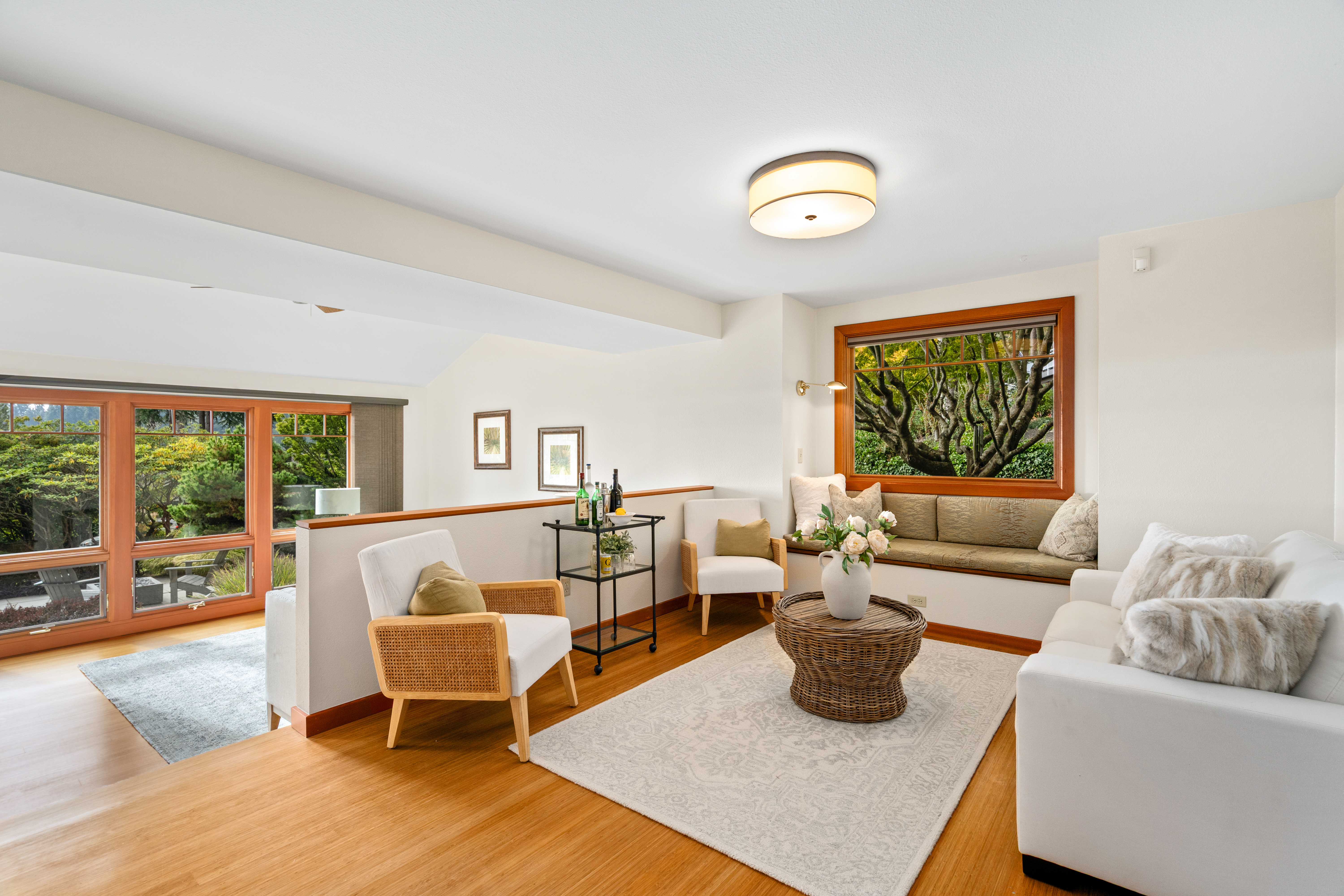  9796 NE Murden Cove Dr, Bainbridge Island, WA 98110 - 物件實景