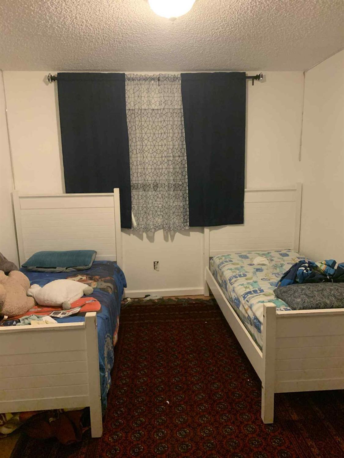 Yuba City, California, 95991-2504, United States, 6 Bedrooms Bedrooms, ,4 BathroomsBathrooms,Residential,For Sale,1920010