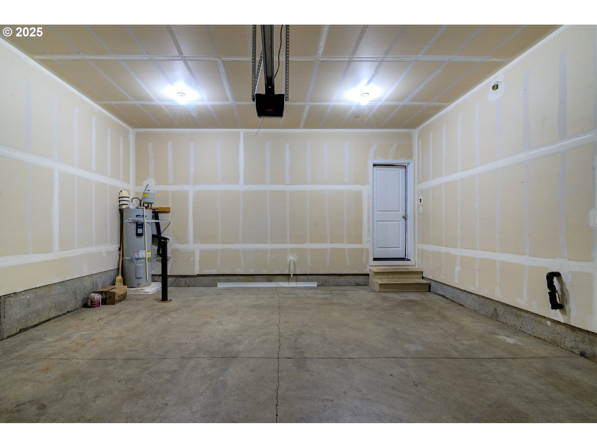 Ridgefield, Washington, 98642, United States, 4 Bedrooms Bedrooms, ,2 BathroomsBathrooms,Residential,For Sale,1970691