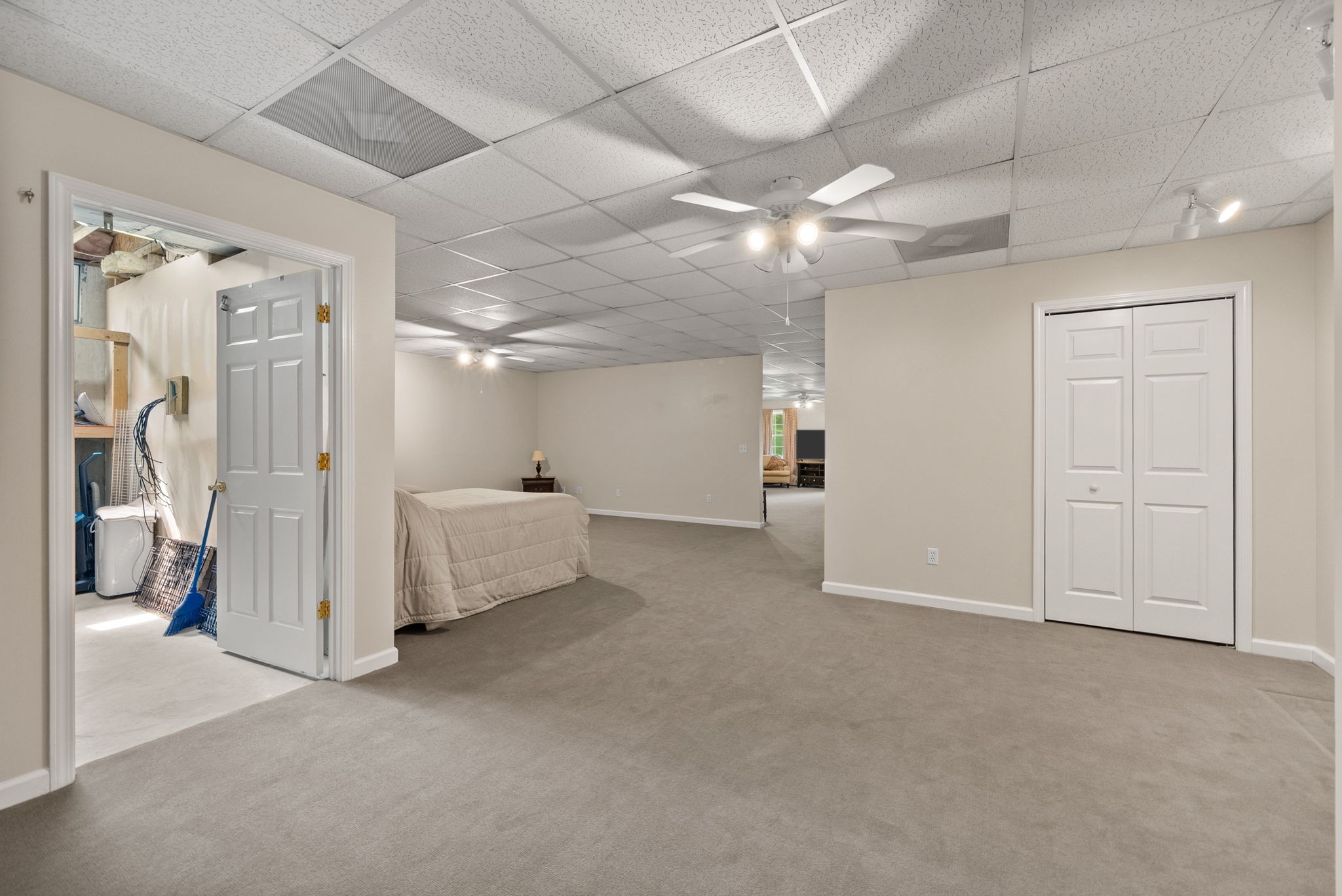 Cadiz, Kentucky, 42211, United States, 4 Bedrooms Bedrooms, ,3 BathroomsBathrooms,Residential,For Sale,1977115