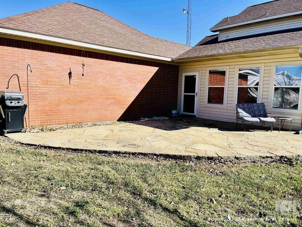 Mineola, Texas, 75771, United States, 3 Bedrooms Bedrooms, ,3 BathroomsBathrooms,Residential,For Sale,2005685