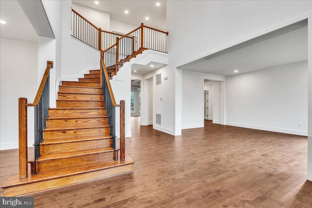 Oak Hill, Virginia, 20171, United States, 4 Bedrooms Bedrooms, ,6 BathroomsBathrooms,Residential,For Sale,2006195