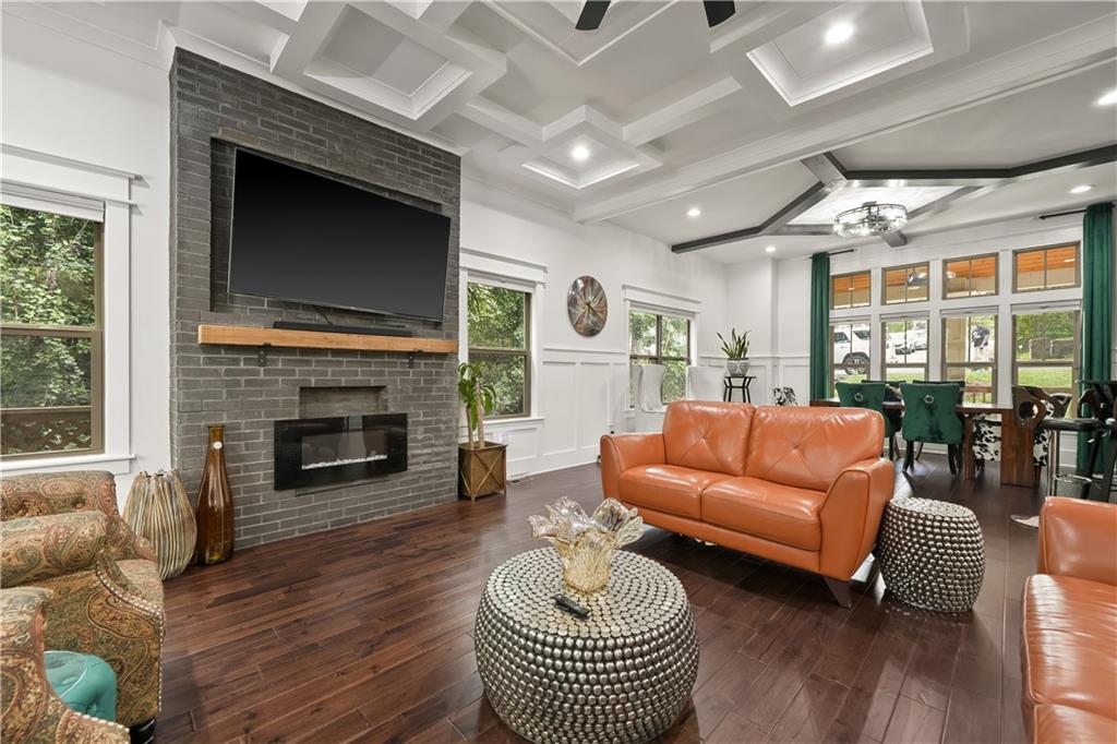 Scottdale, Georgia, 30079, United States, 4 Bedrooms Bedrooms, ,4 BathroomsBathrooms,Residential,For Sale,1911457