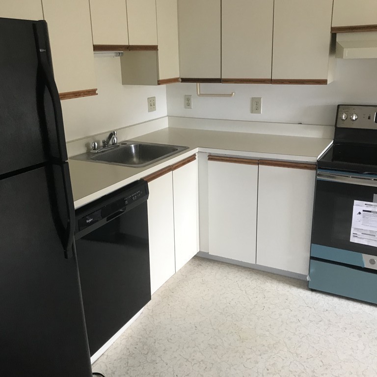 Medford, Massachusetts, 02155, United States, 2 Bedrooms Bedrooms, ,2 BathroomsBathrooms,Residential,For Sale,1873533