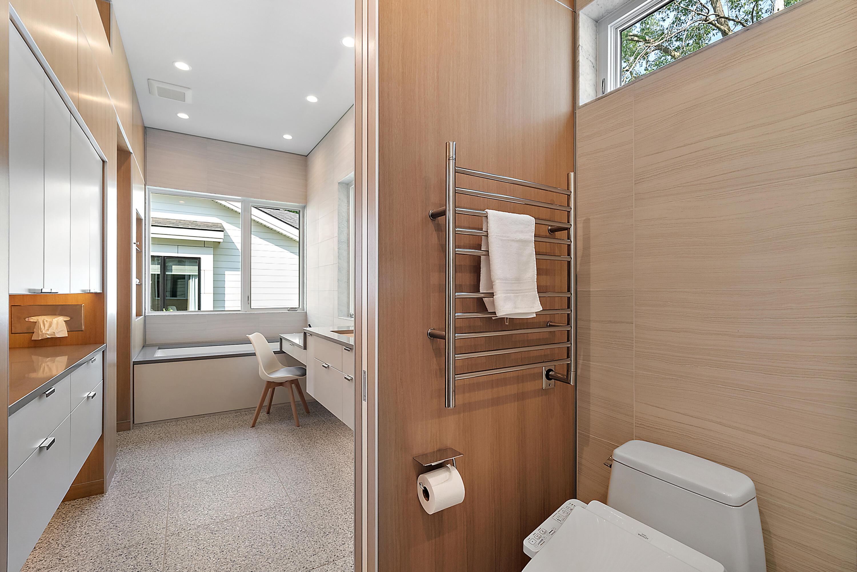 Holland, Michigan, 49424, United States, 3 Bedrooms Bedrooms, ,4 BathroomsBathrooms,Residential,For Sale,1948148