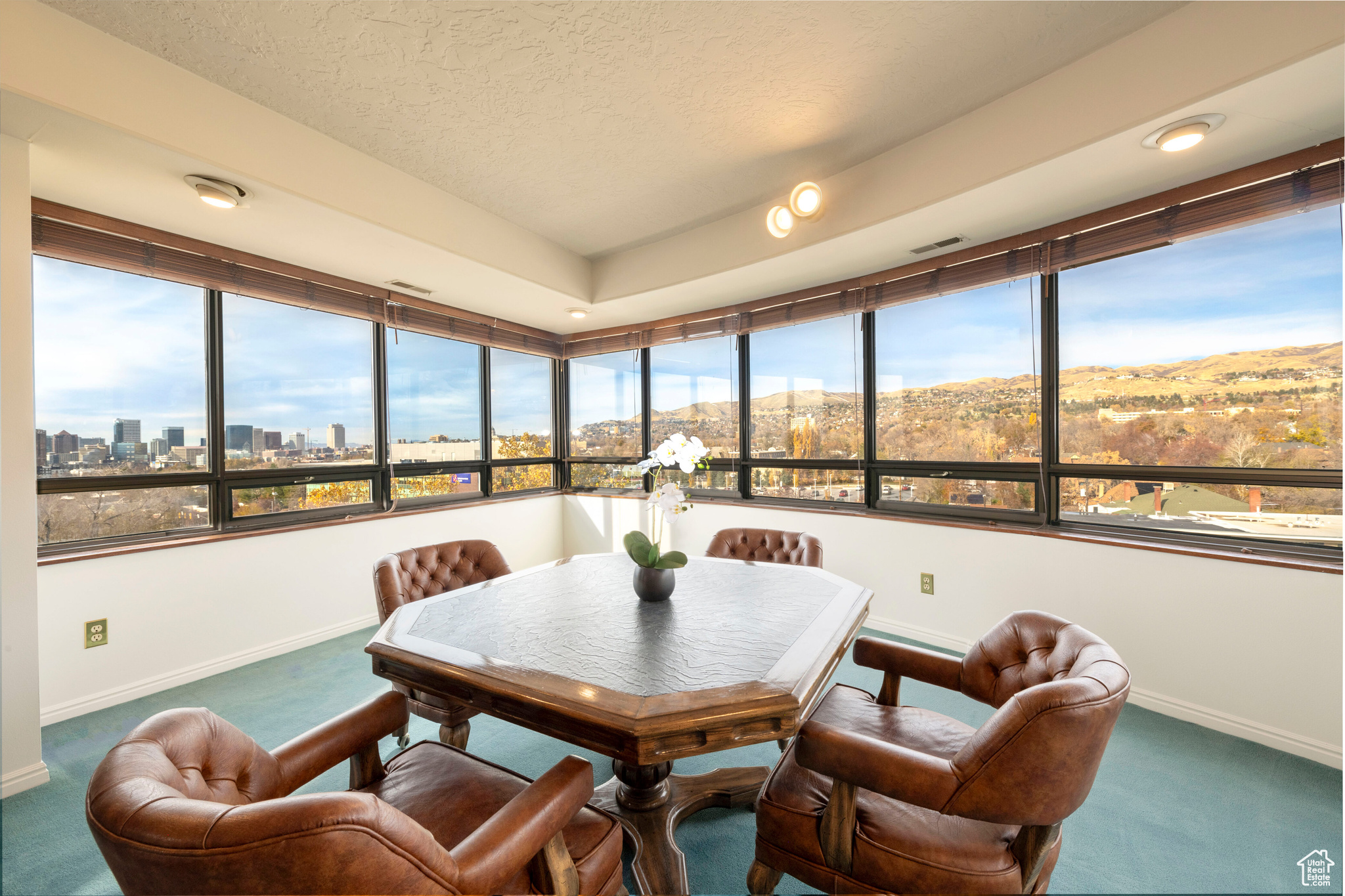 426 S 1000 E Unit 600, Salt Lake City, Utah, 84102, United States, 2 Bedrooms Bedrooms, ,1 BathroomBathrooms,Residential,For Sale,426 S 1000 E Unit 600,1672030