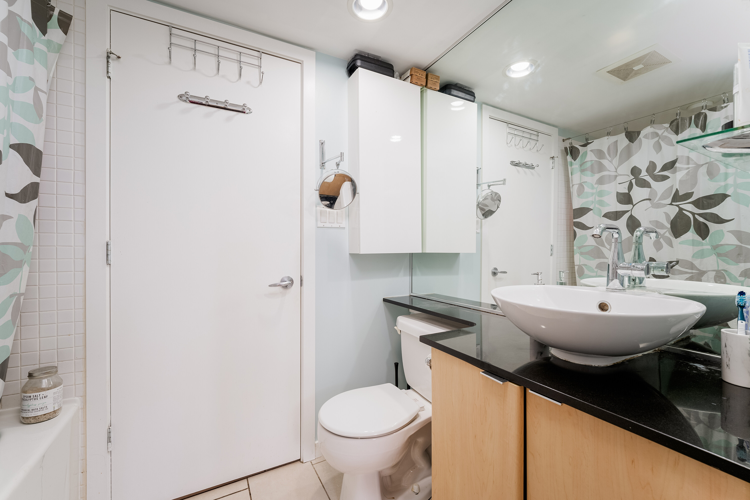  One Bedroom in Yaletown - 物件實景