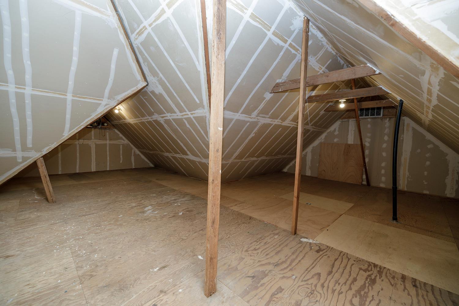 Turlock, California, 95380, United States, 4 Bedrooms Bedrooms, ,5 BathroomsBathrooms,Residential,For Sale,1992358