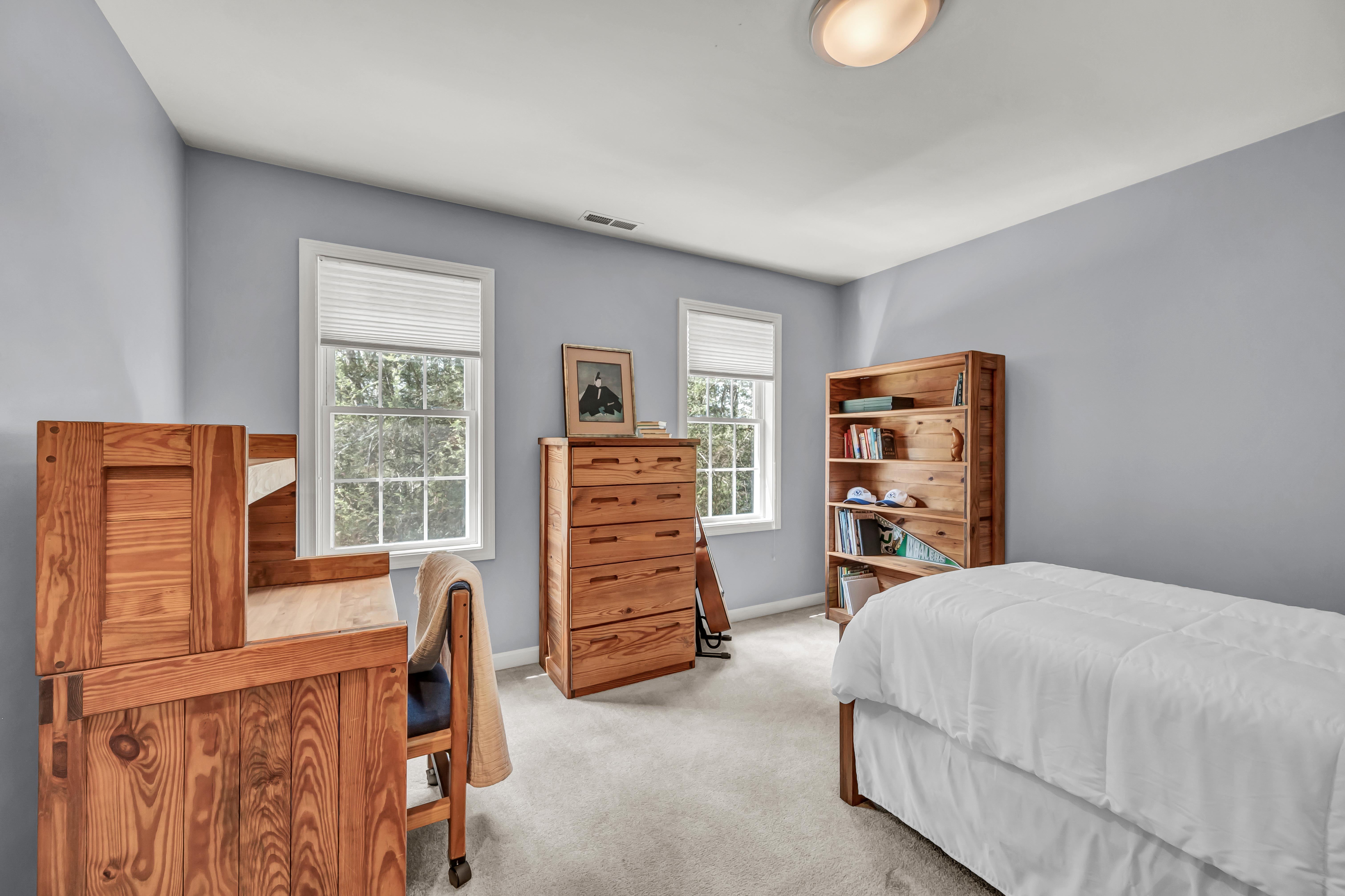  Beautiful Maintained Colonial - 物件實景