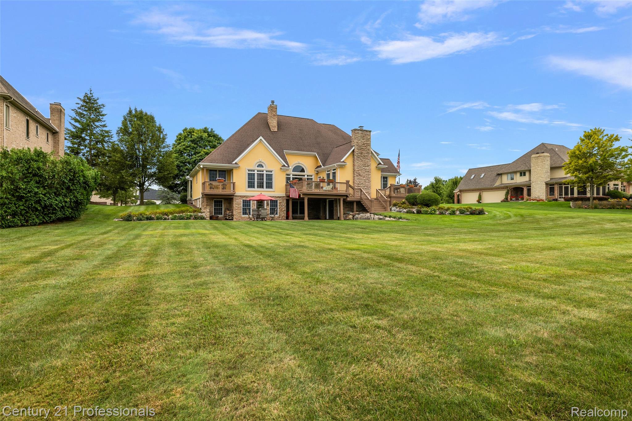 GrandBlanc, Michigan, 48439, United States, 4 Bedrooms Bedrooms, ,5 BathroomsBathrooms,Residential,For Sale,1980457