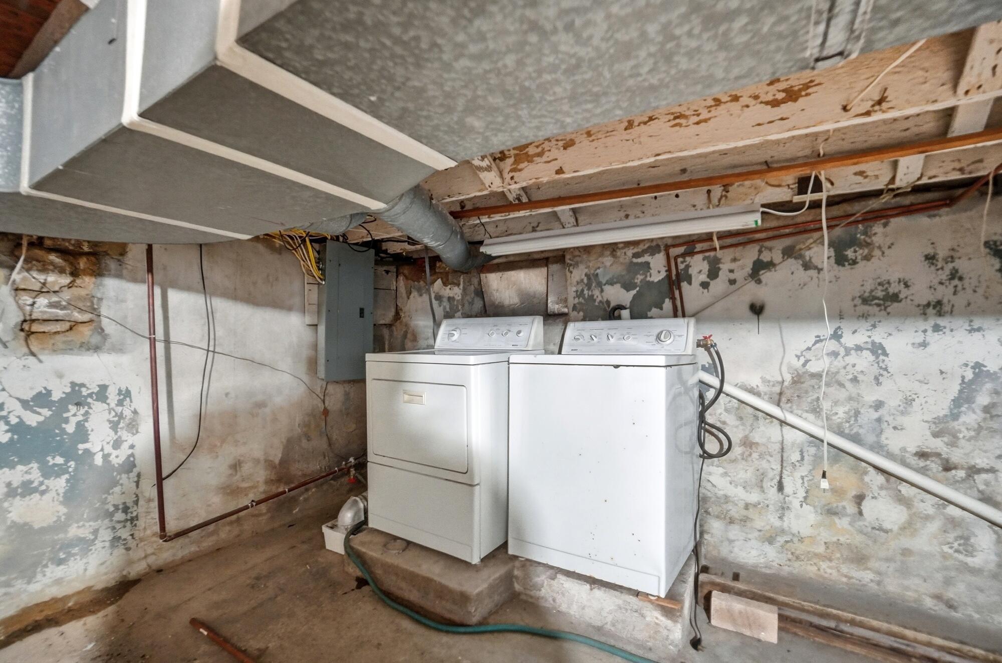 Columbus, Ohio, 43206, United States, 2 Bedrooms Bedrooms, ,2 BathroomsBathrooms,Residential,For Sale,1970918