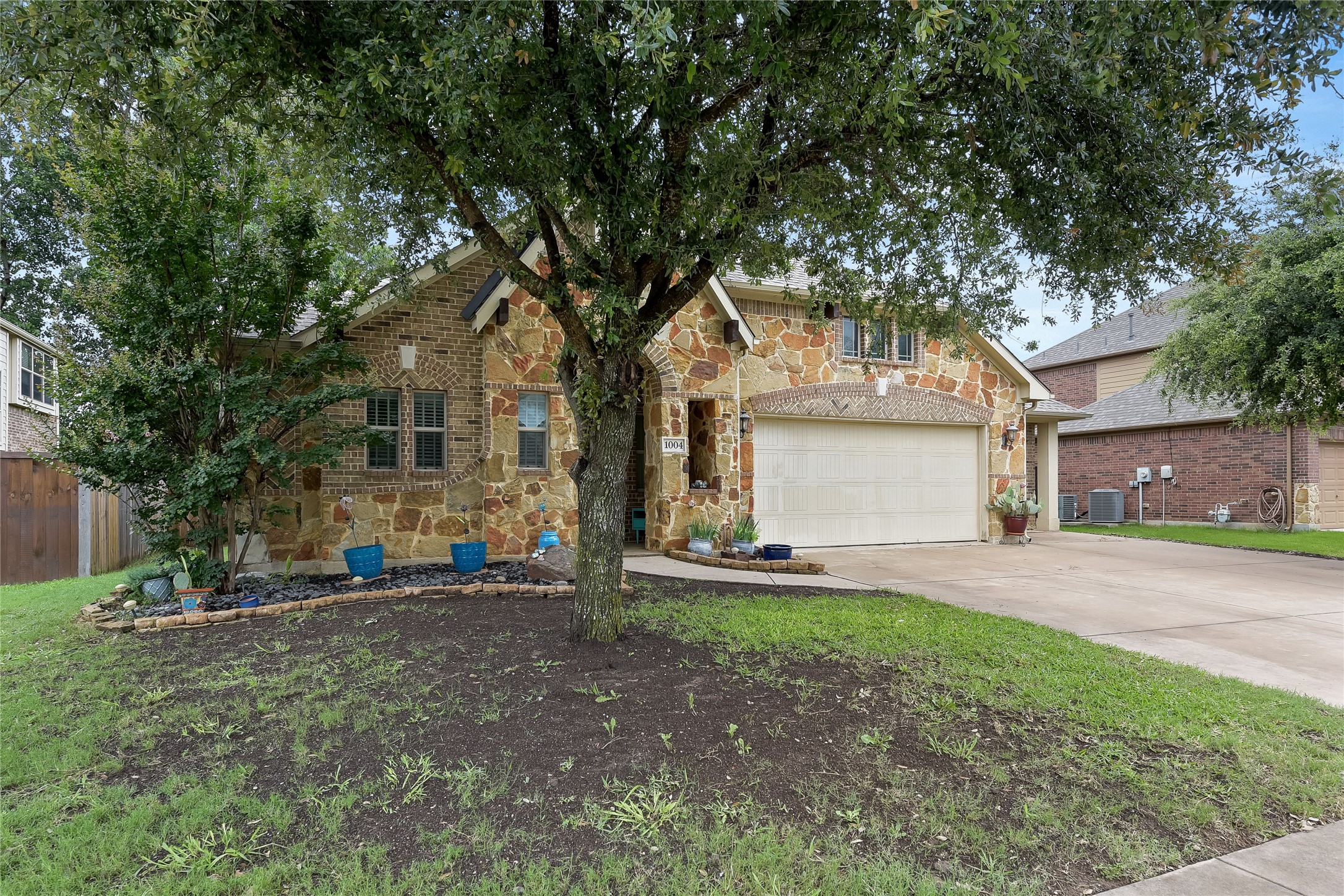 Burleson, Texas, 76028, United States, 4 Bedrooms Bedrooms, ,4 BathroomsBathrooms,Residential,For Sale,1874251