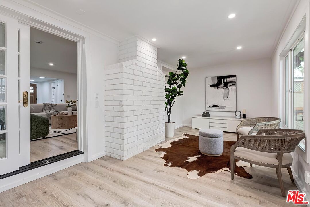 Los Angeles, California, 90064, United States, 3 Bedrooms Bedrooms, ,2 BathroomsBathrooms,Residential,For Sale,1777643