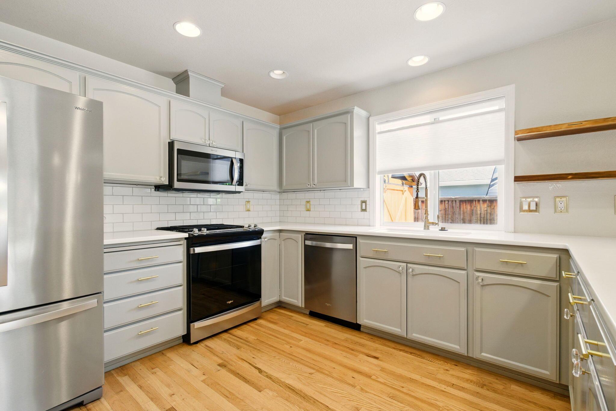 Central Point, Oregon, 97502, United States, 3 Bedrooms Bedrooms, ,2 BathroomsBathrooms,Residential,For Sale,1793291