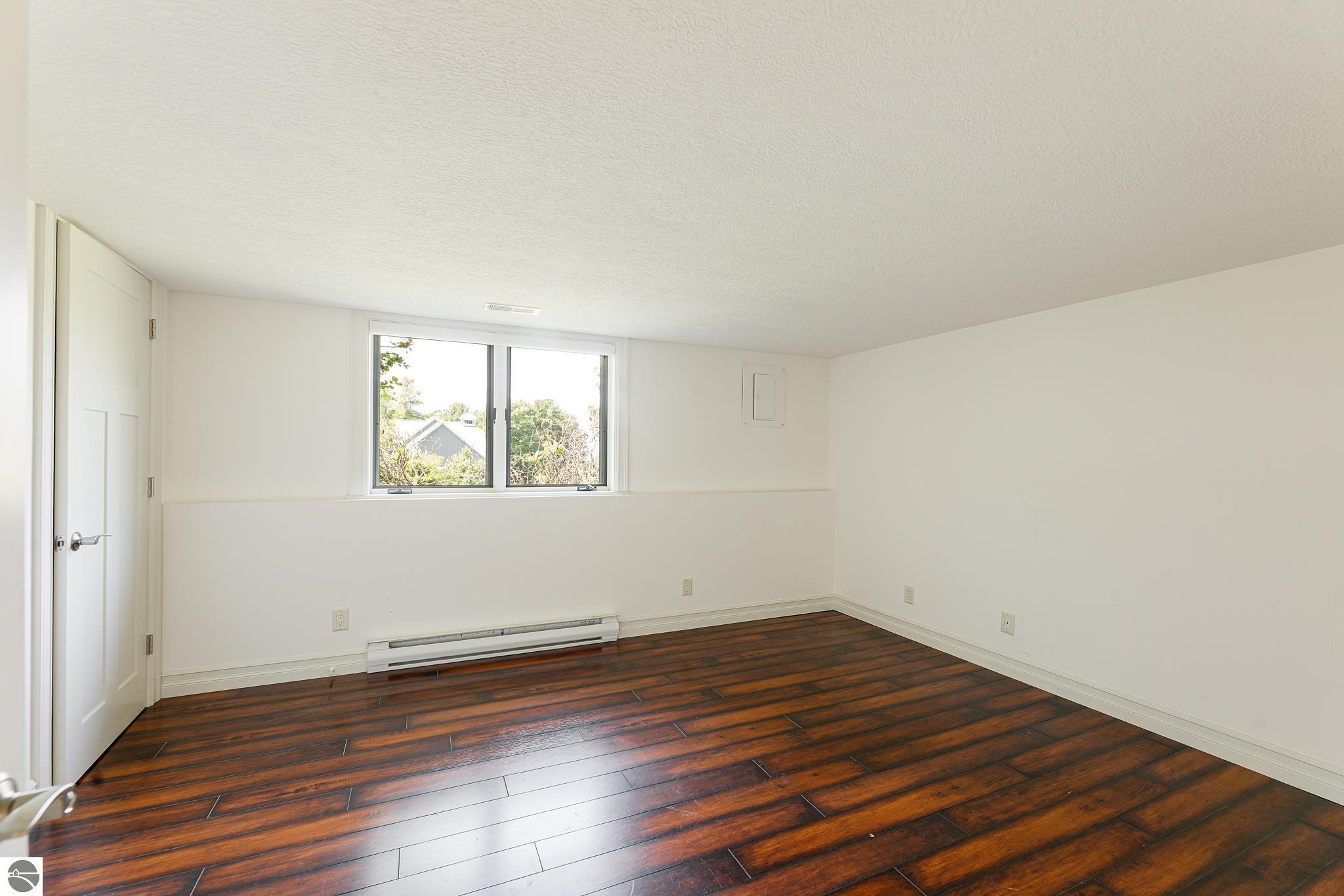 Traverse City, Michigan, 49686-1962, United States, 3 Bedrooms Bedrooms, ,2 BathroomsBathrooms,Residential,For Sale,1950100