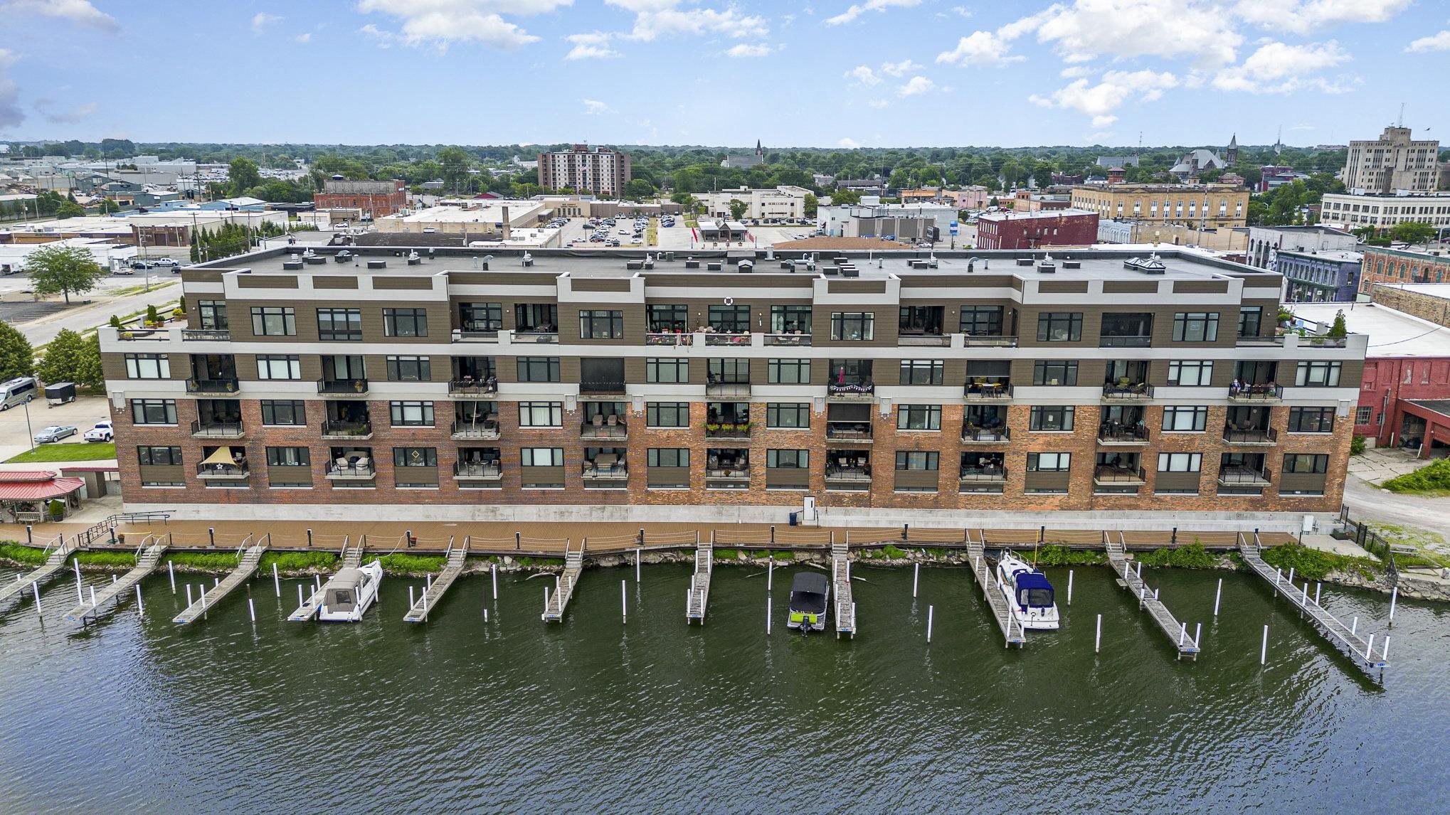 Bay City, Michigan, 48707, United States, 4 Bedrooms Bedrooms, ,5 BathroomsBathrooms,Residential,For Sale,2005481